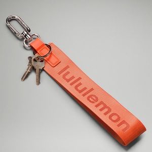 🆕 🧡 LULULEMON Never Lost Keychain- NWT